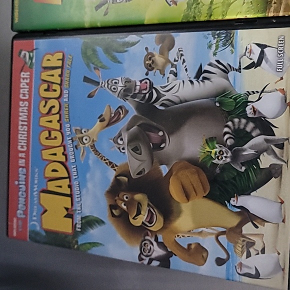 (4) DreamWorks DVDs Madagascar Madagascar 2:Escape to Africa Kung Fu Panda Turbo - Picture 2 of 6